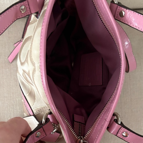 Coach Beige and Pink Shoulder Bag - Picture 4 of 4